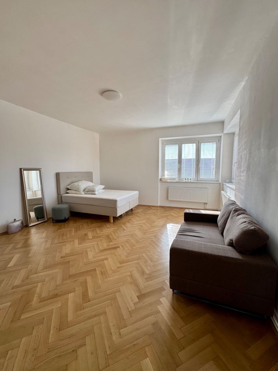 Pronájem bytu 2+1 72 m²