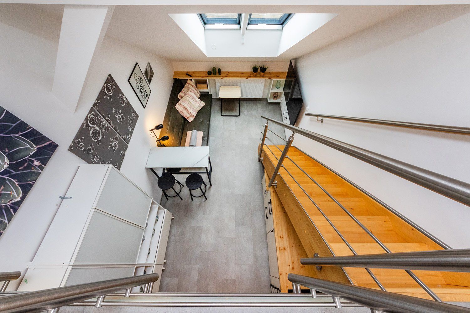 Pronájem bytu  30 m² — photo 2