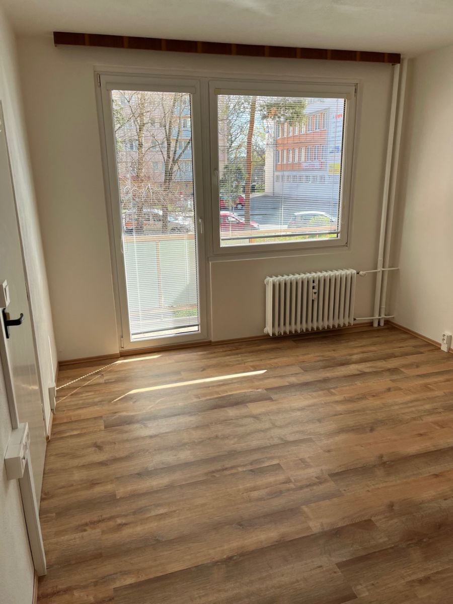 Pronájem bytu 1+1 37 m²