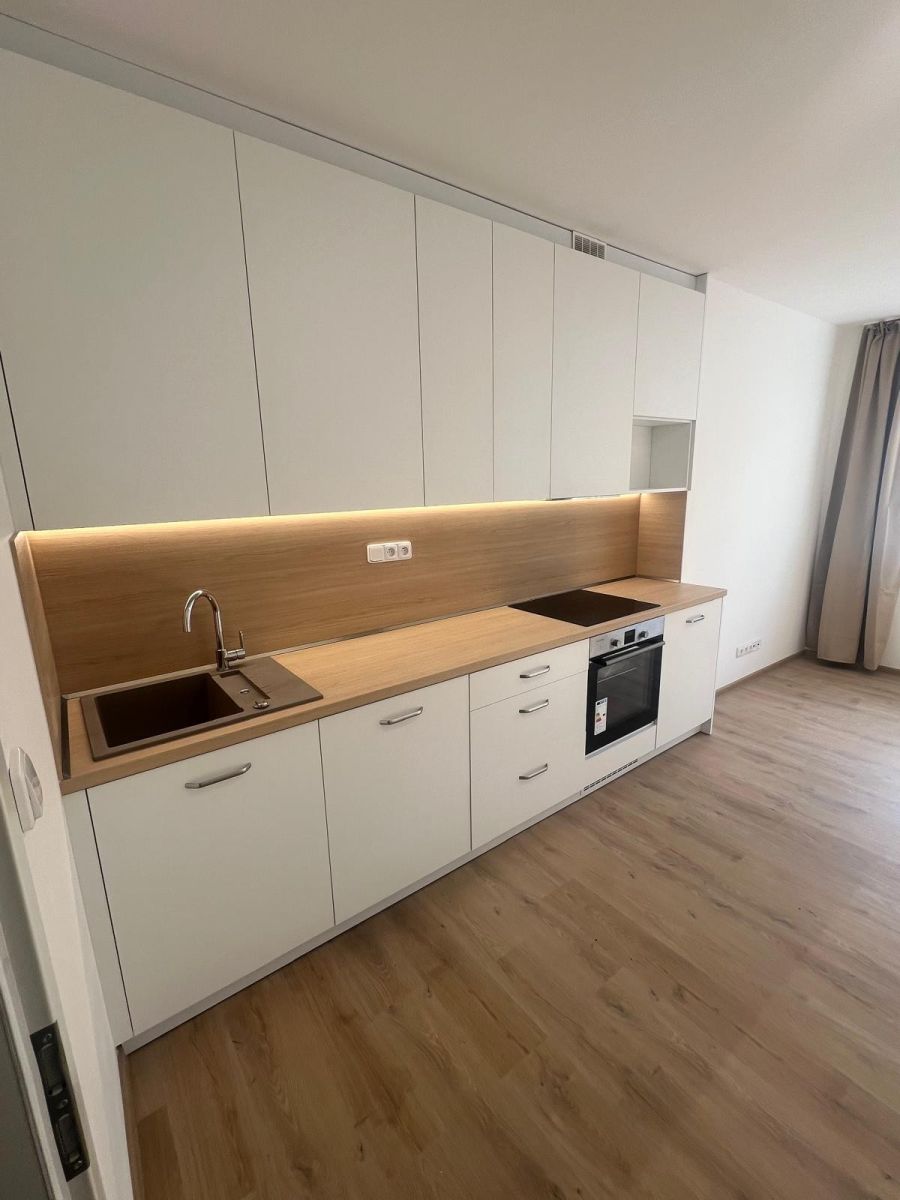 Pronájem bytu 2+kk 46 m²