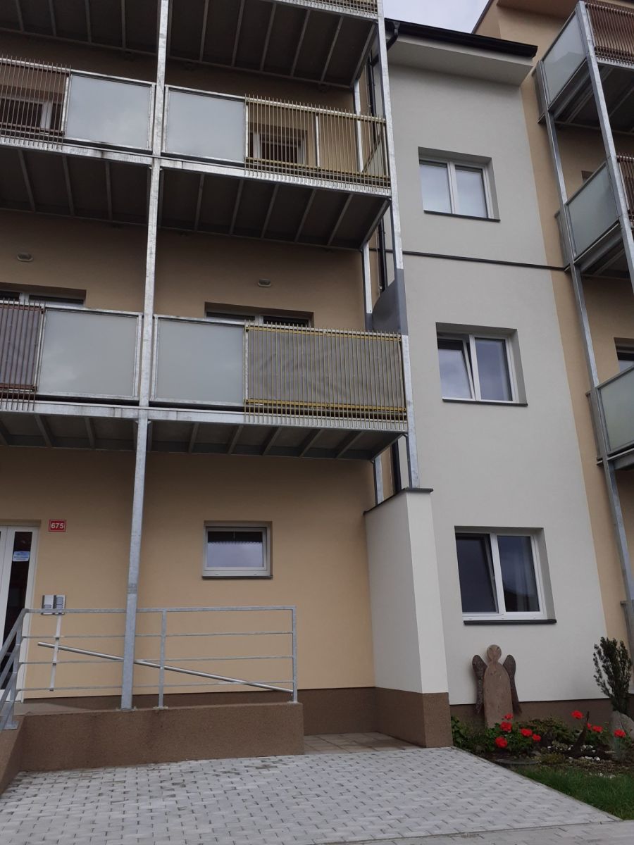 Pronájem bytu 1+kk 35 m²