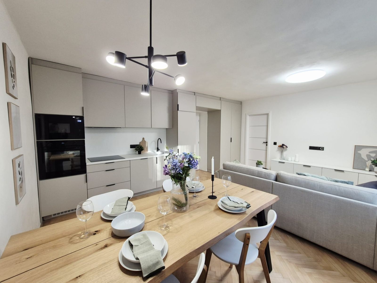 Pronájem bytu 3+kk 66 m²