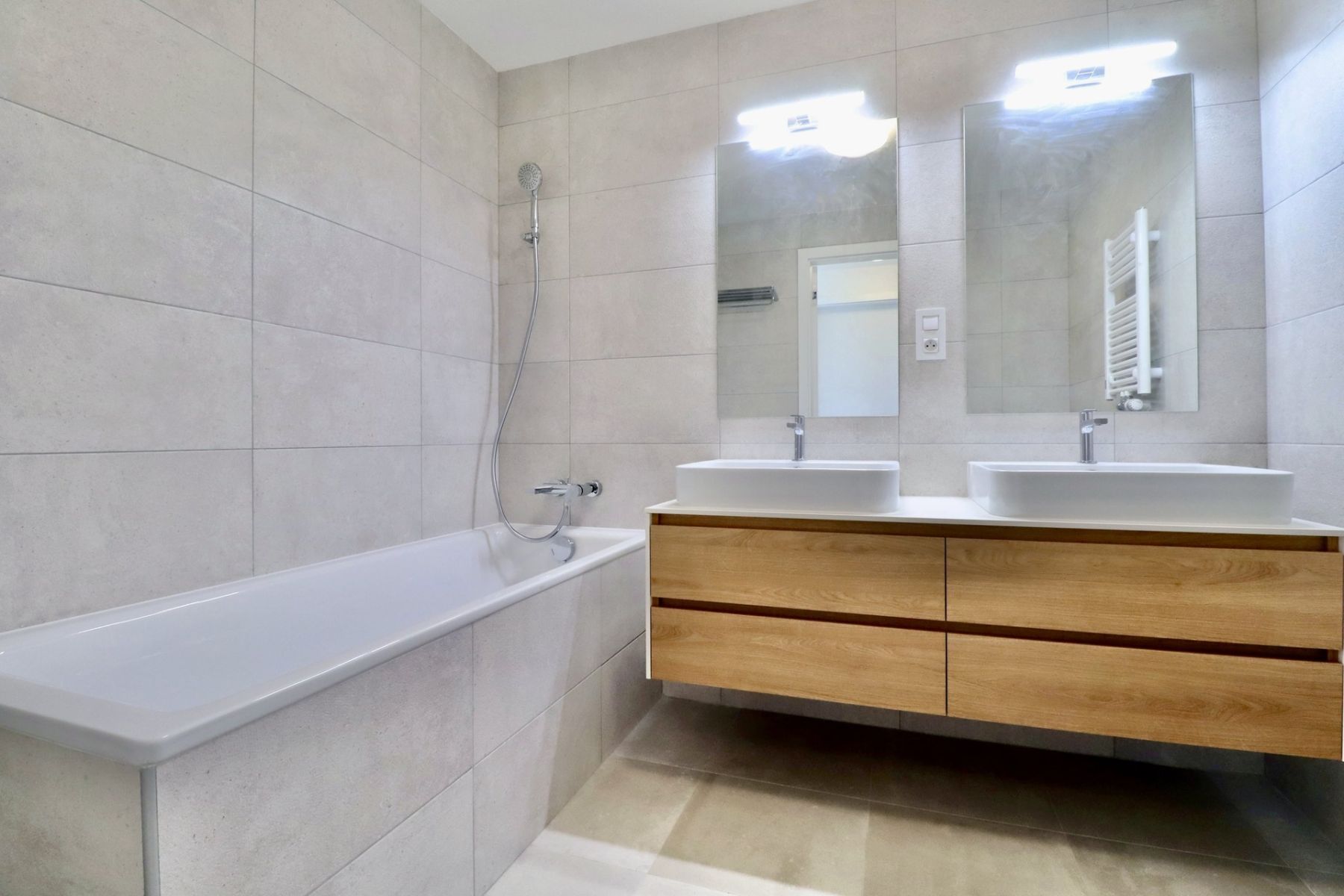 Pronájem bytu 4+kk 102 m² — photo 3