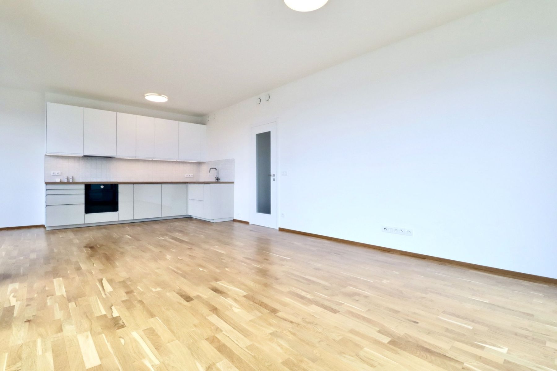 Pronájem bytu 4+kk 102 m² — photo 4
