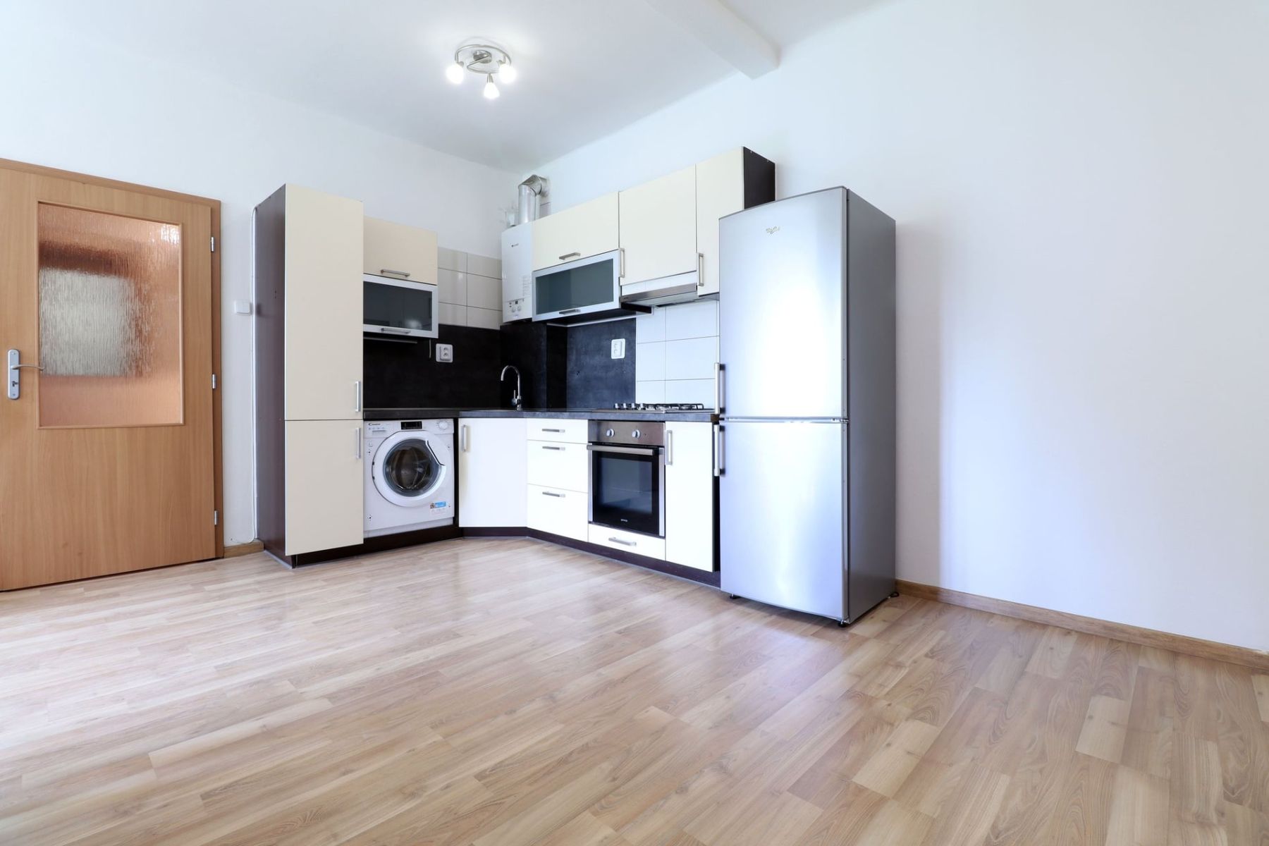 Pronájem bytu 2+kk 40 m² – pohled 6