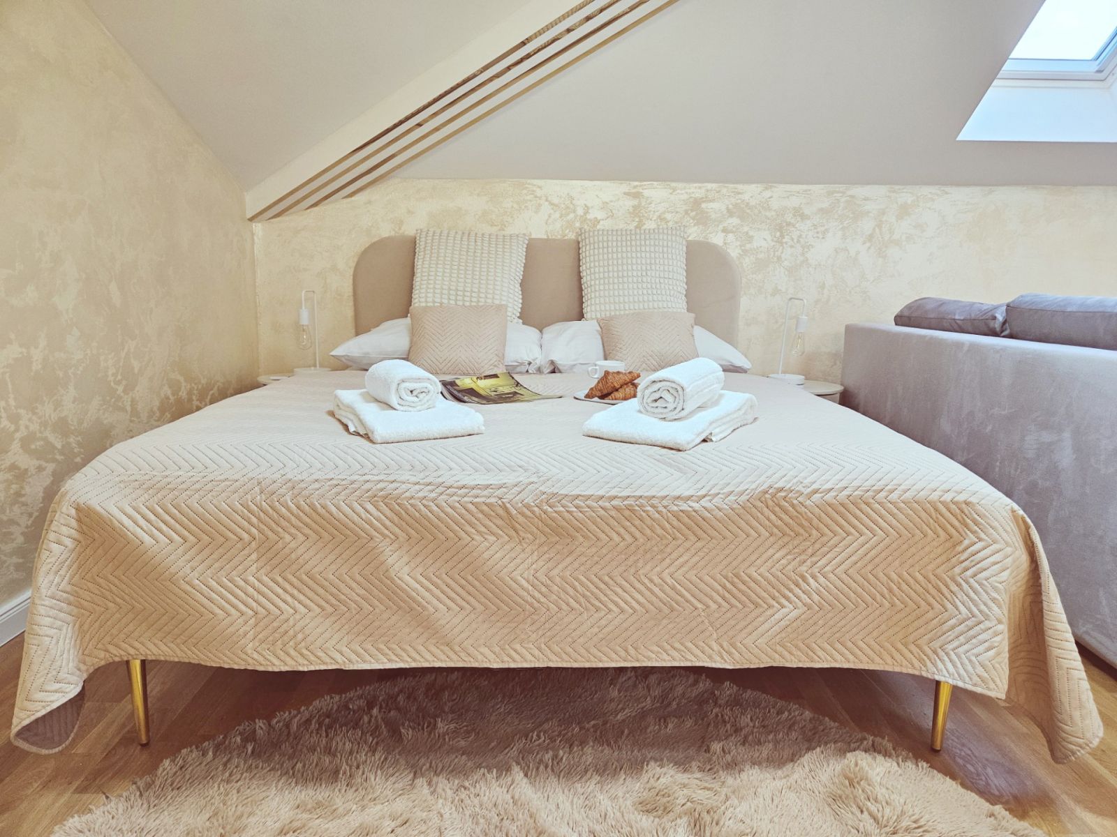 Prodej bytu 1+kk 33 m² — photo 2