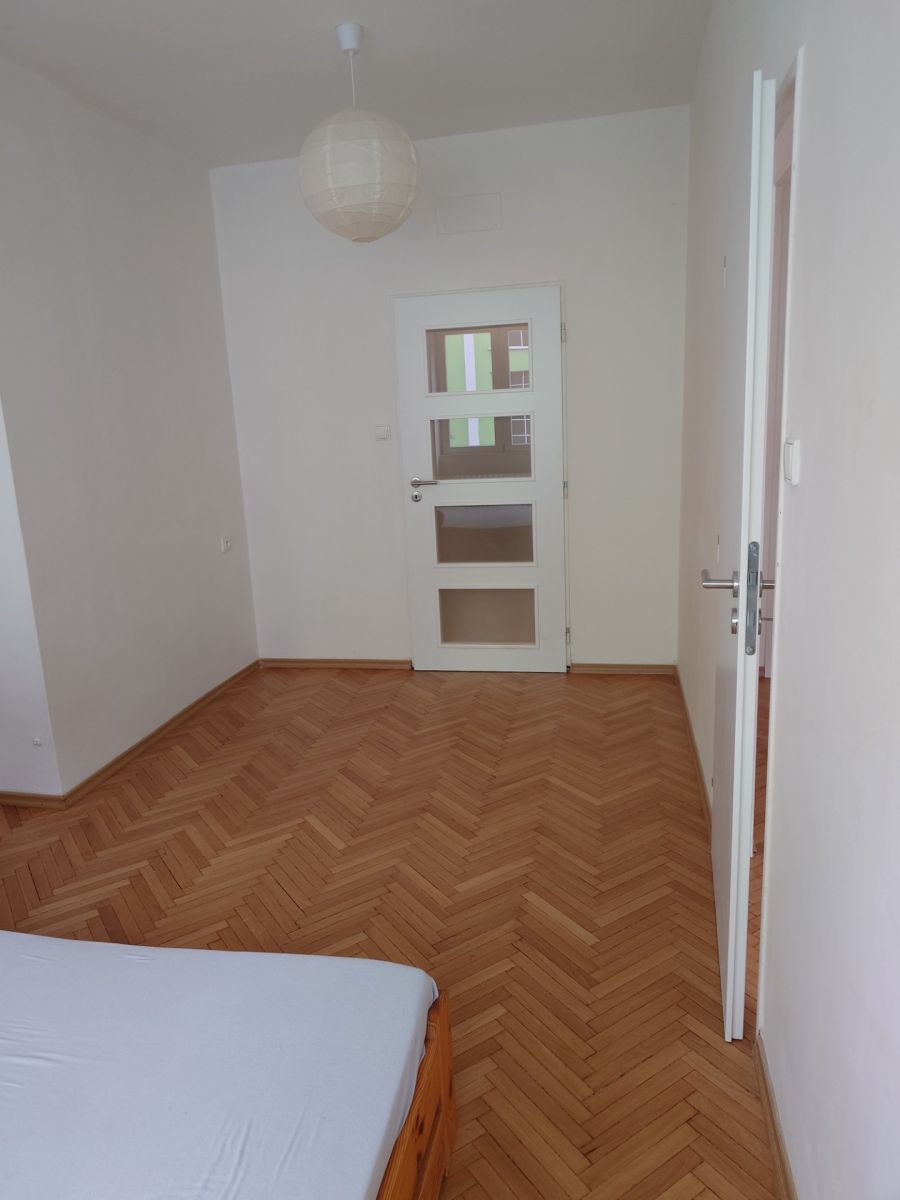 Pronájem bytu 2+1 52 m² — photo 3