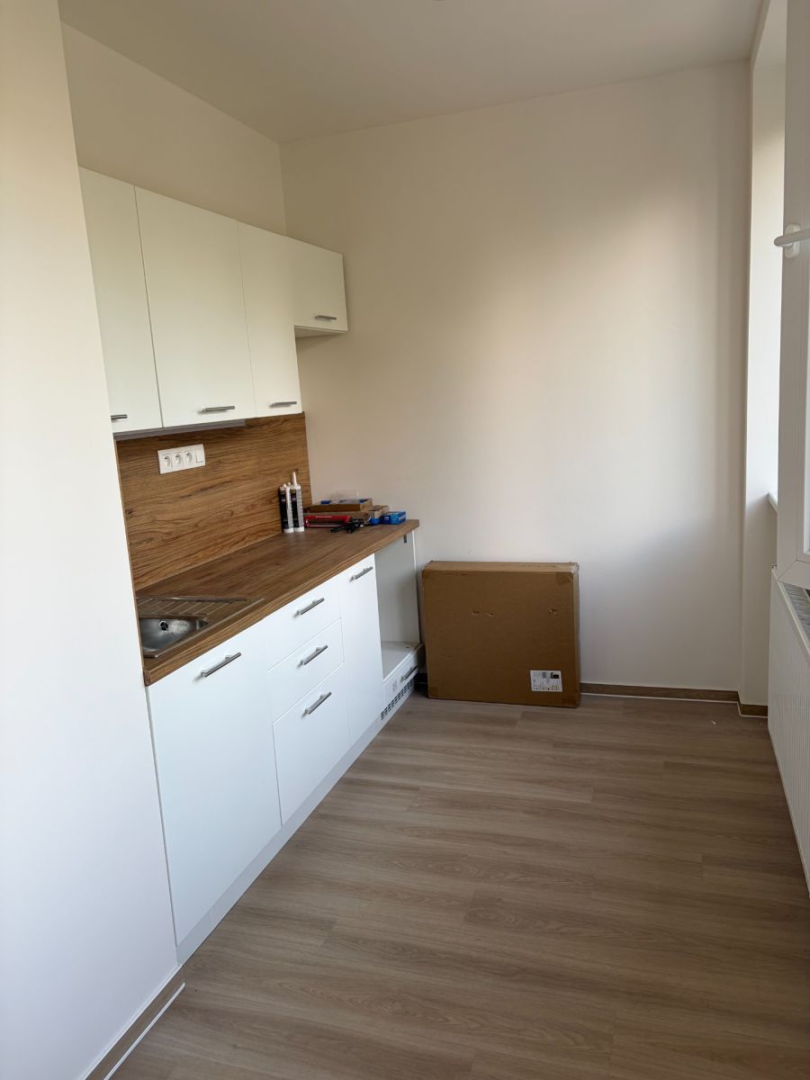 Pronájem bytu 1+kk 35 m² — photo 2
