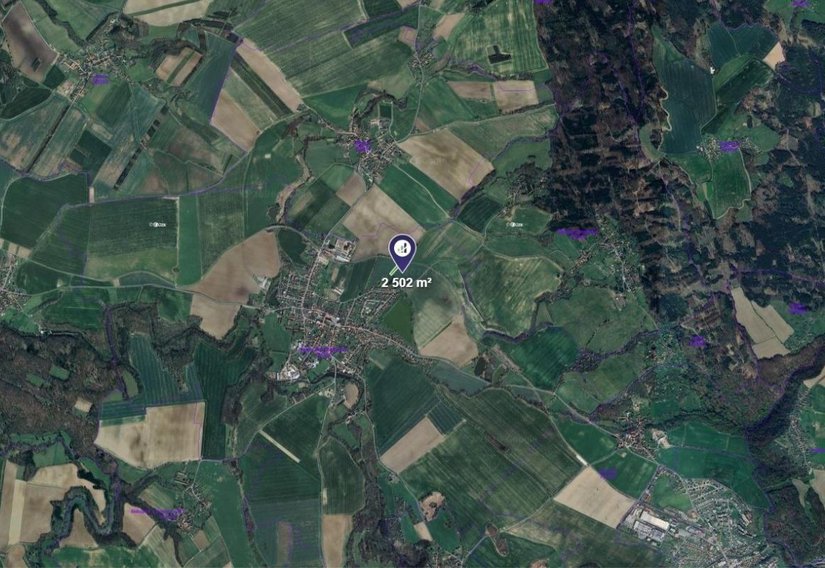 Prodej pozemku 2.502 m² – pohled 2