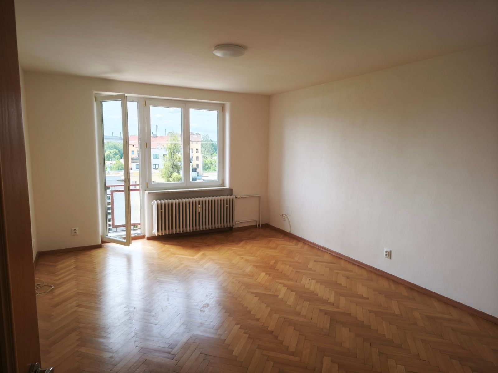 Pronájem bytu 3+1 76 m² — photo 2