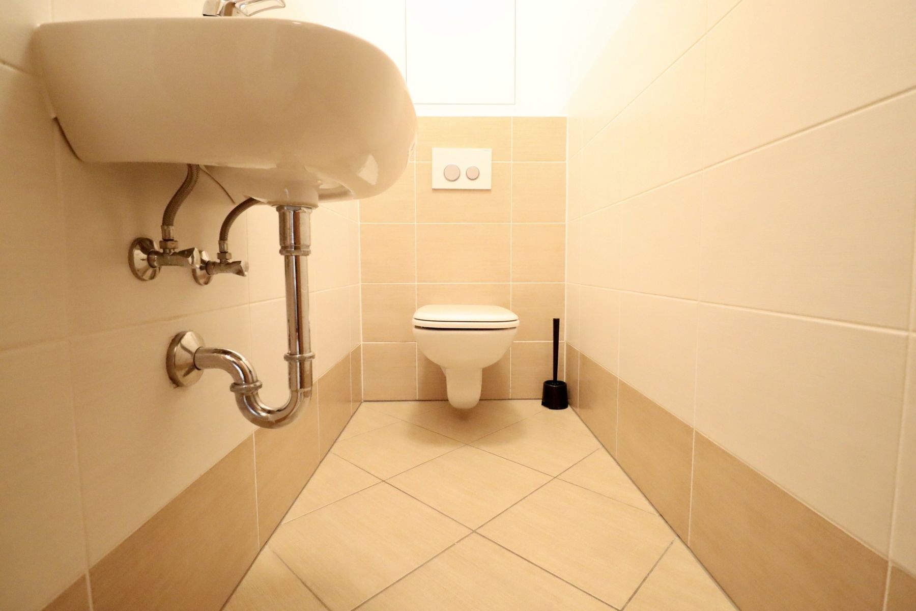 Pronájem bytu 2+kk 67 m², Praha – náhled fotky 17