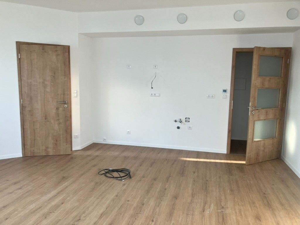 Pronájem bytu 3+kk 74 m² — photo 5