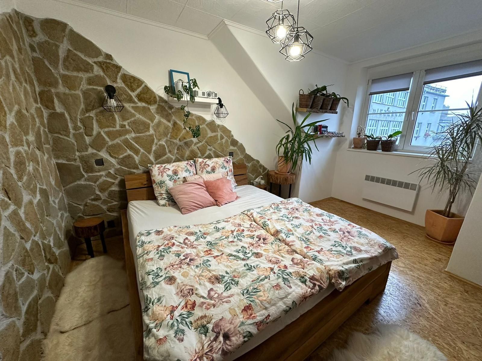 Pronájem bytu 1+1 42 m²