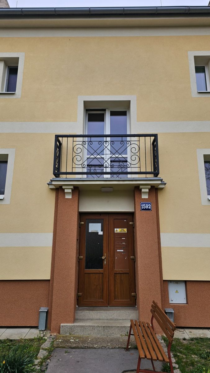 Pronájem bytu 2+1 51 m² — photo 2