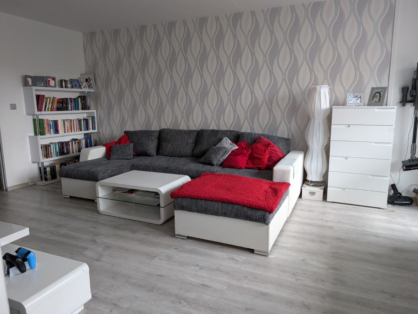Pronájem bytu 3+kk 79 m² — photo 2