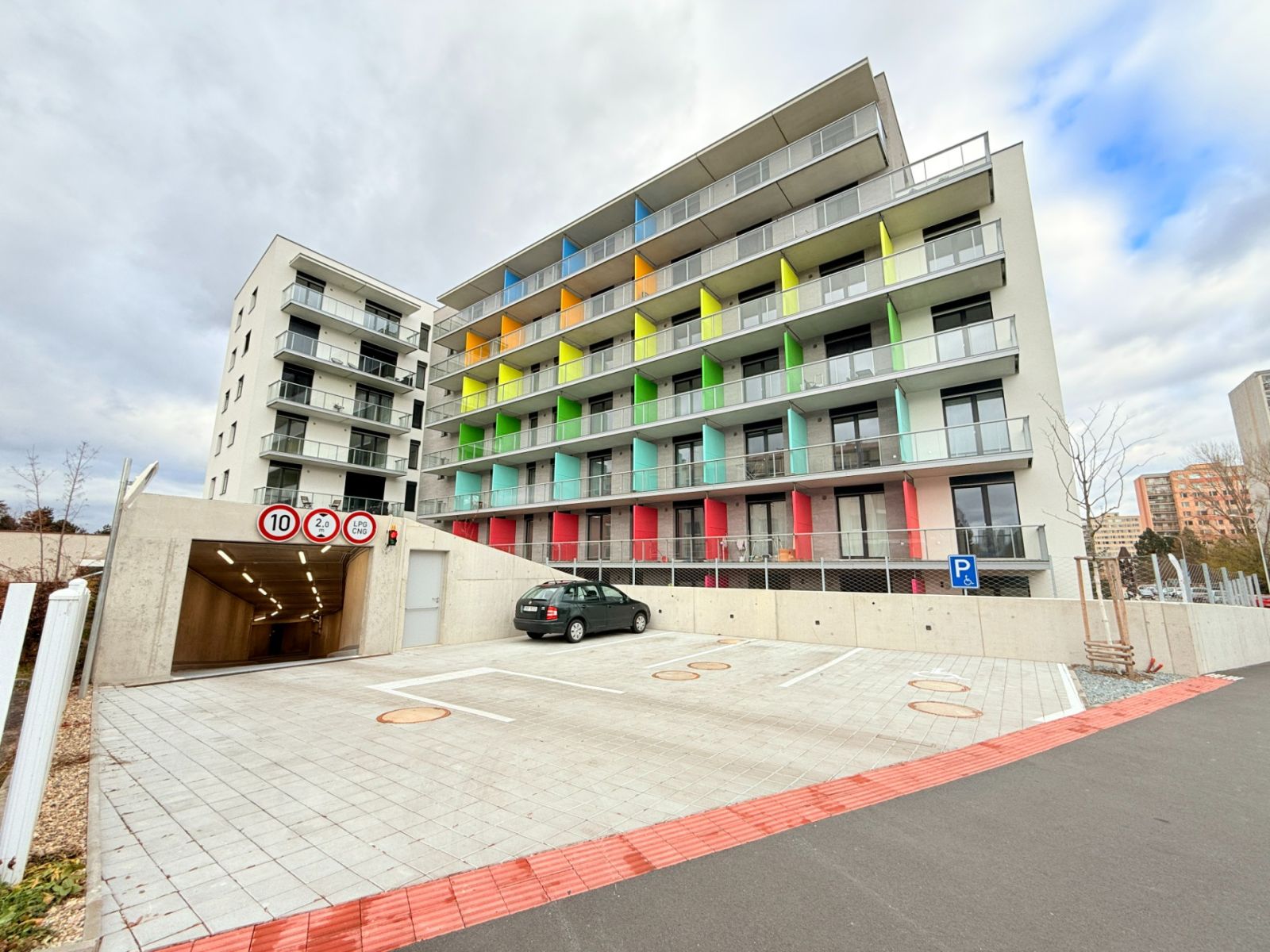 Pronájem bytu 3+kk 67 m²