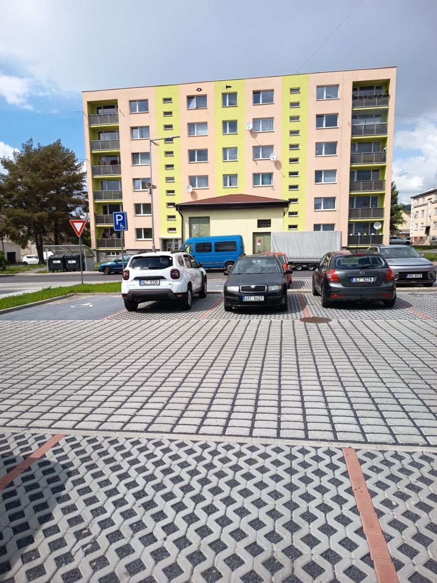 Pronájem bytu 2+1 58 m² — photo 2