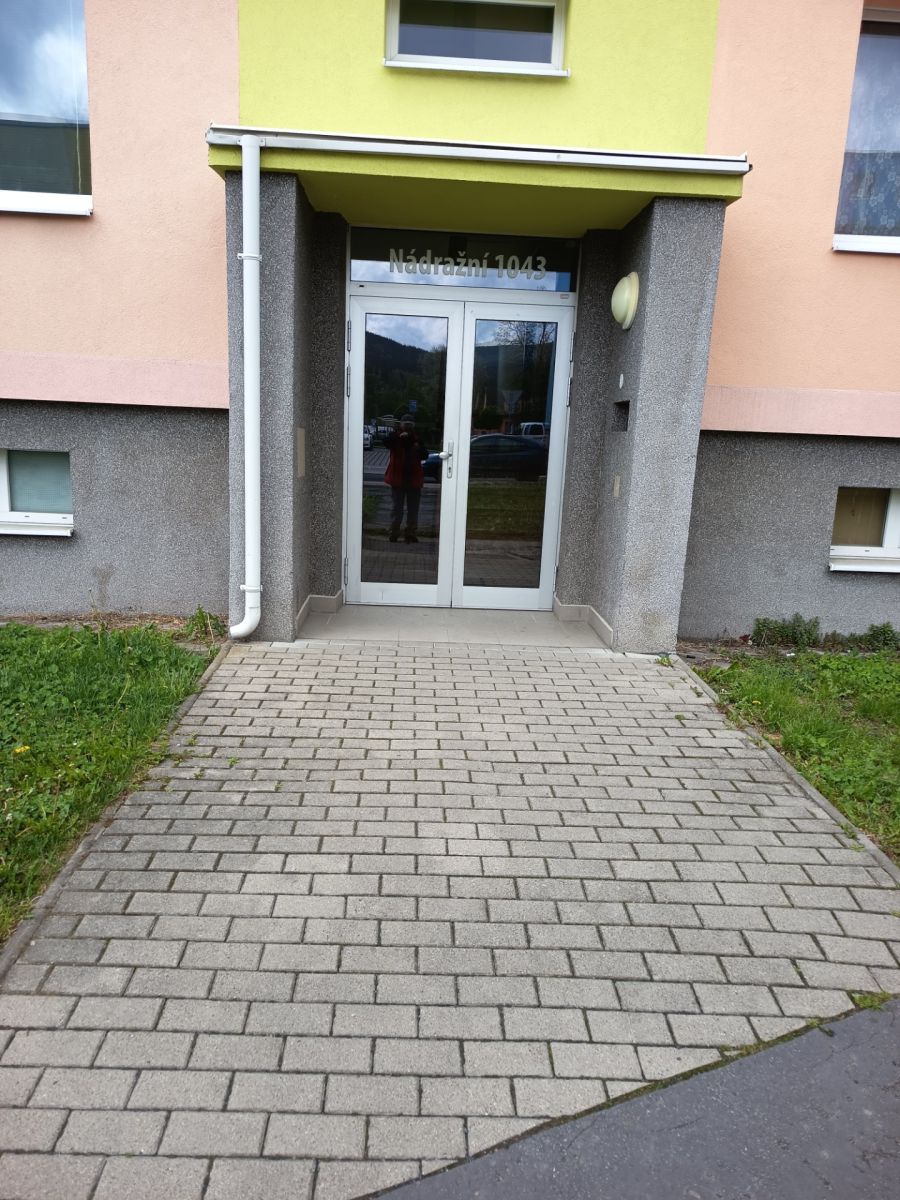 Pronájem bytu 2+1 58 m² — photo 3