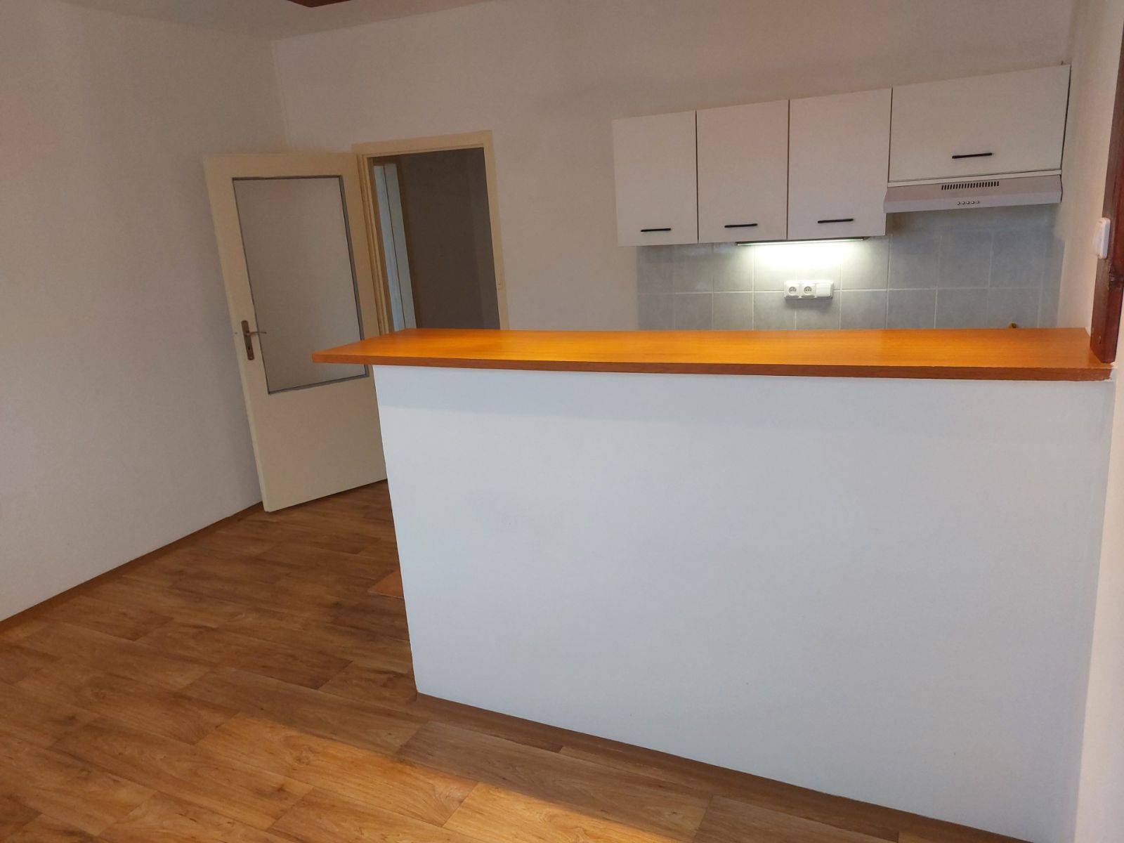 Pronájem bytu 2+kk 40 m² — photo 3