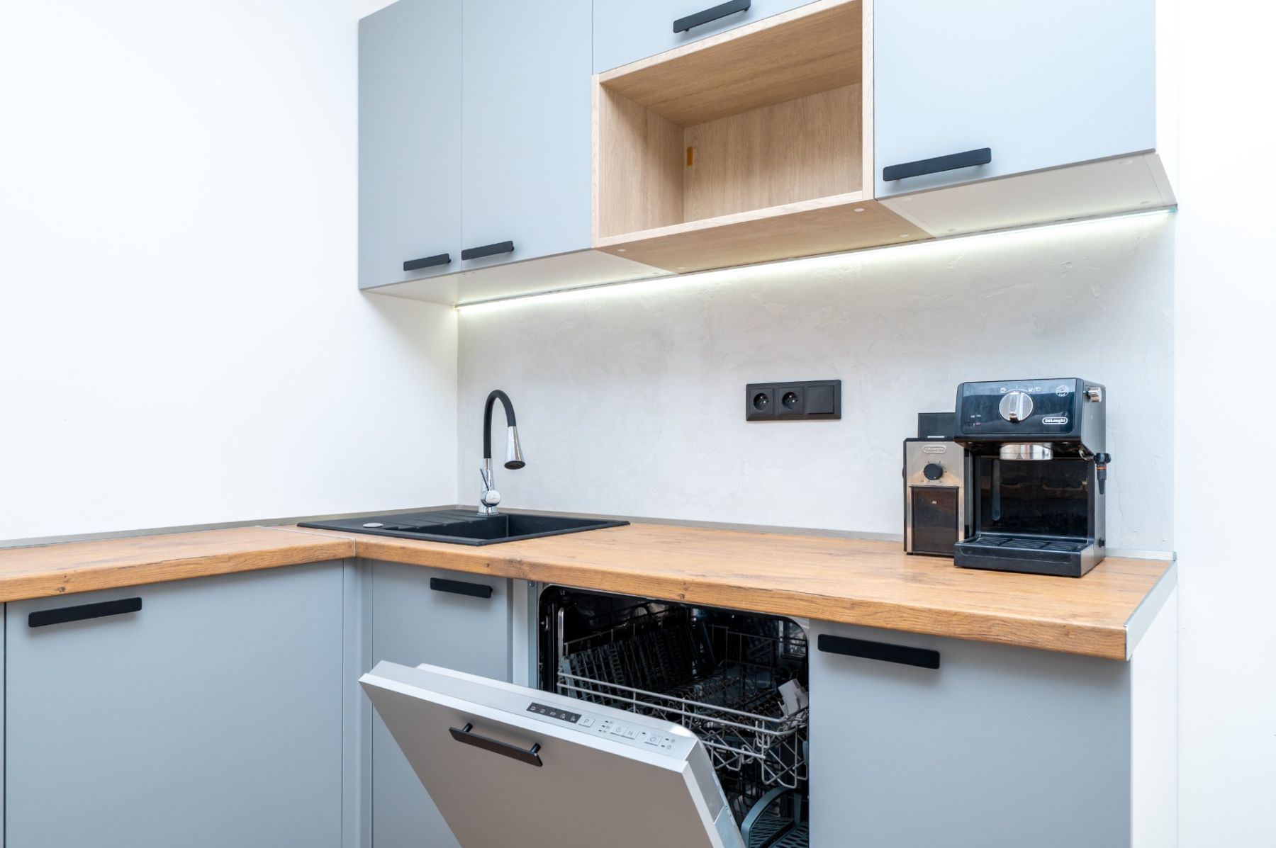 Prodej bytu 3+kk 74 m² — photo 4