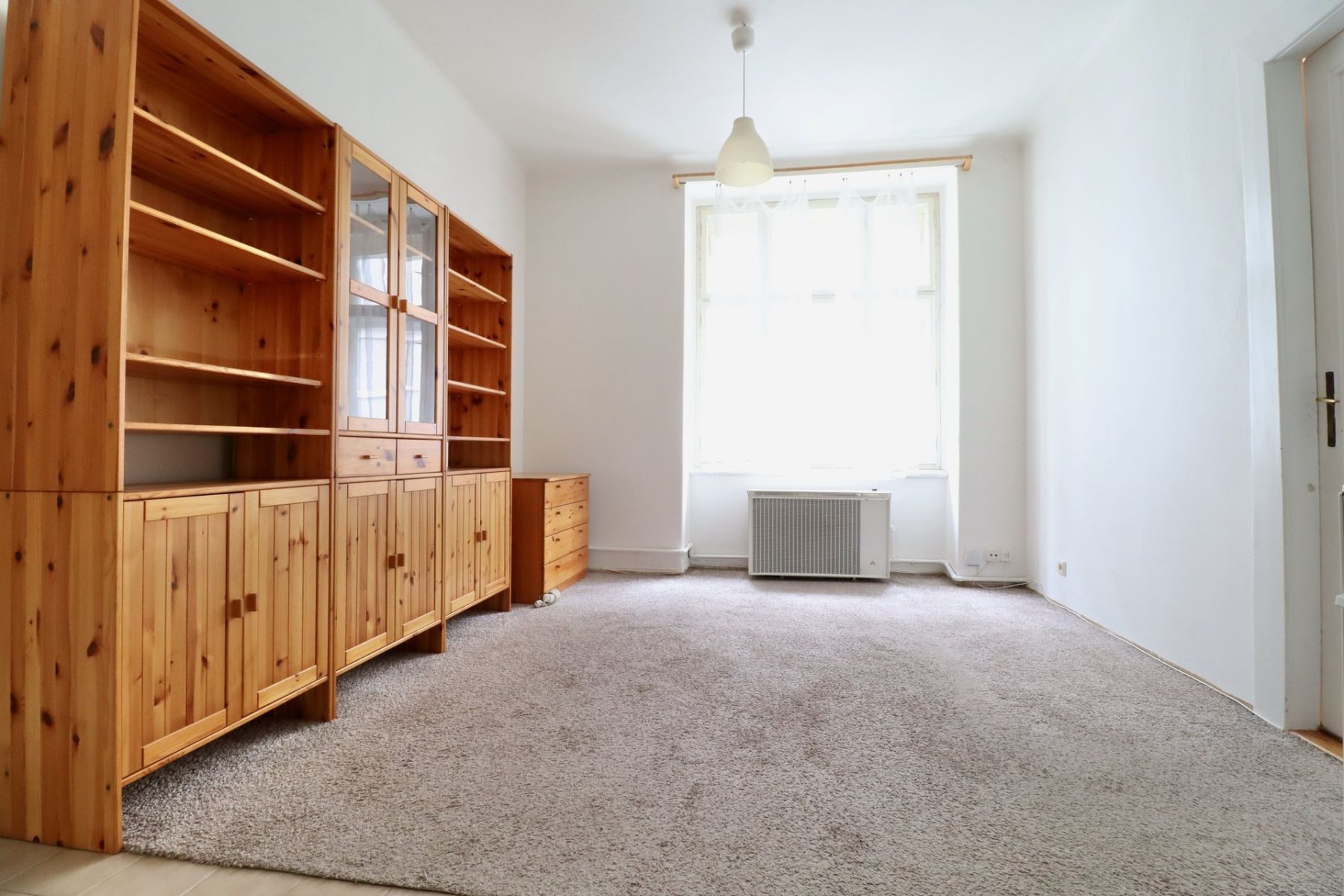 Pronájem bytu 2+kk 45 m² — photo 2