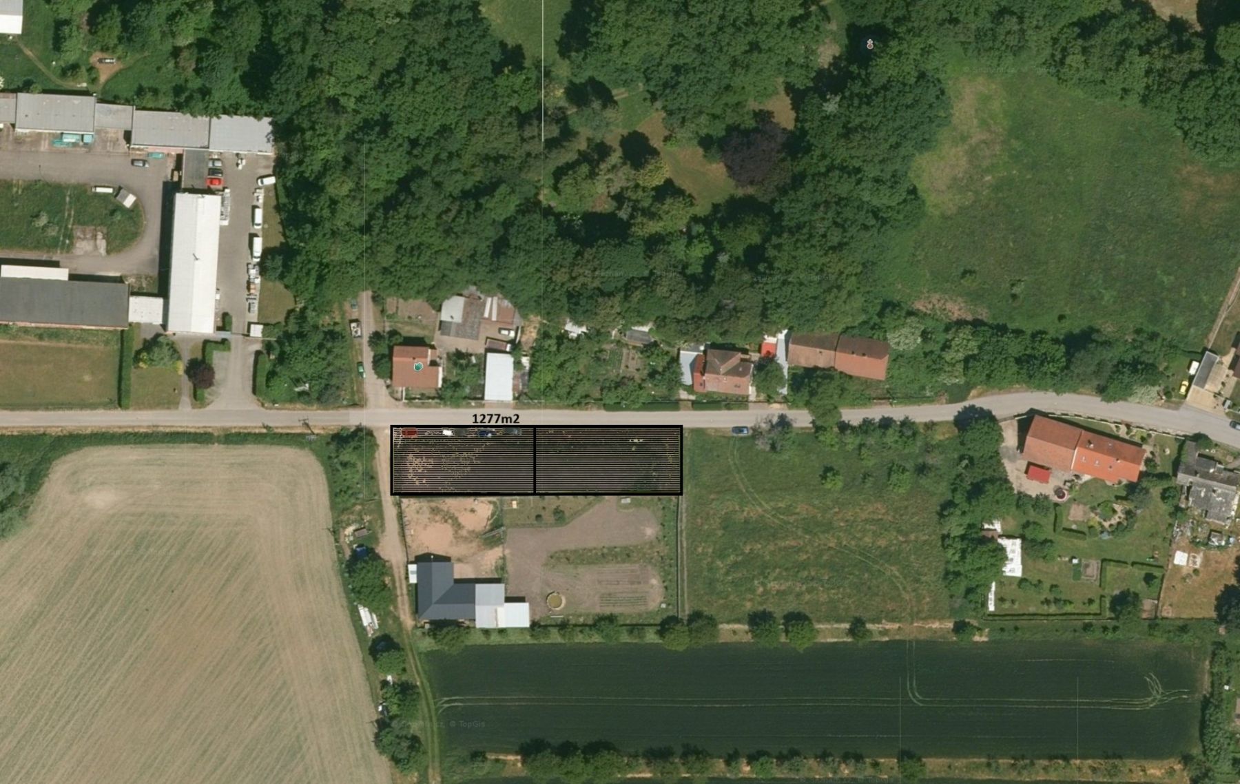 Prodej pozemku 1.277 m²
