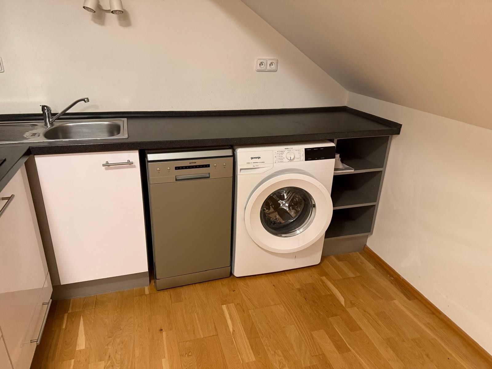 Pronájem bytu 1+kk 30 m² — photo 2