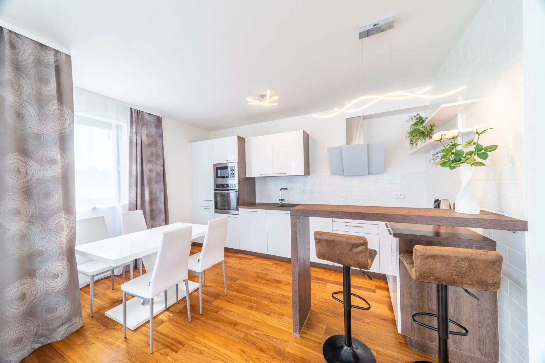 Pronájem bytu  62 m²