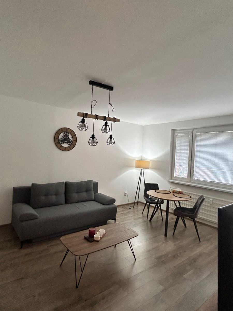 Prenájom bytu 1-izbový 36 m² — photo 3