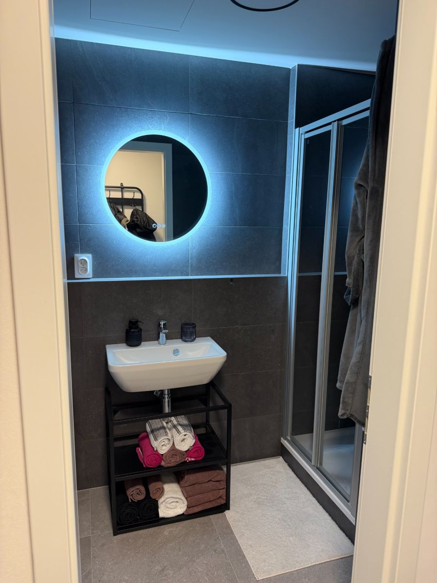 Pronájem bytu 1+kk 31 m² — photo 2