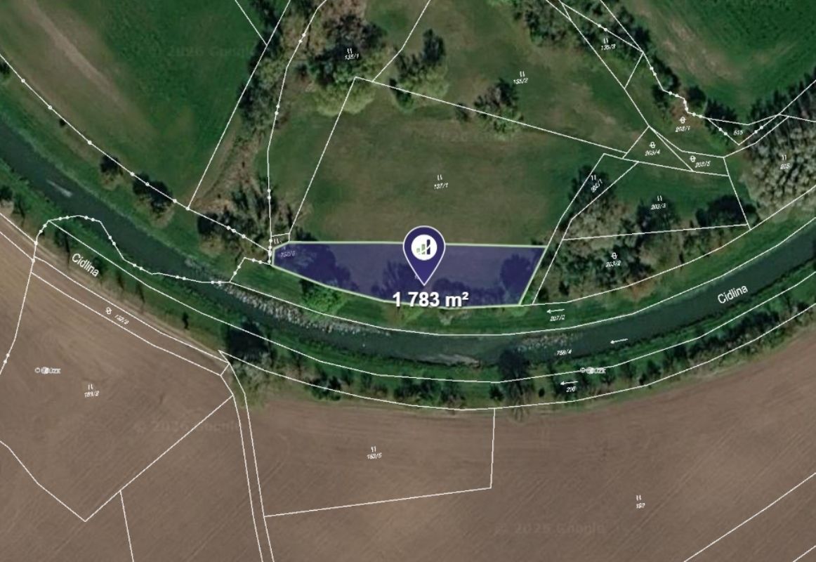 Prodej pozemku 1.886 m²
