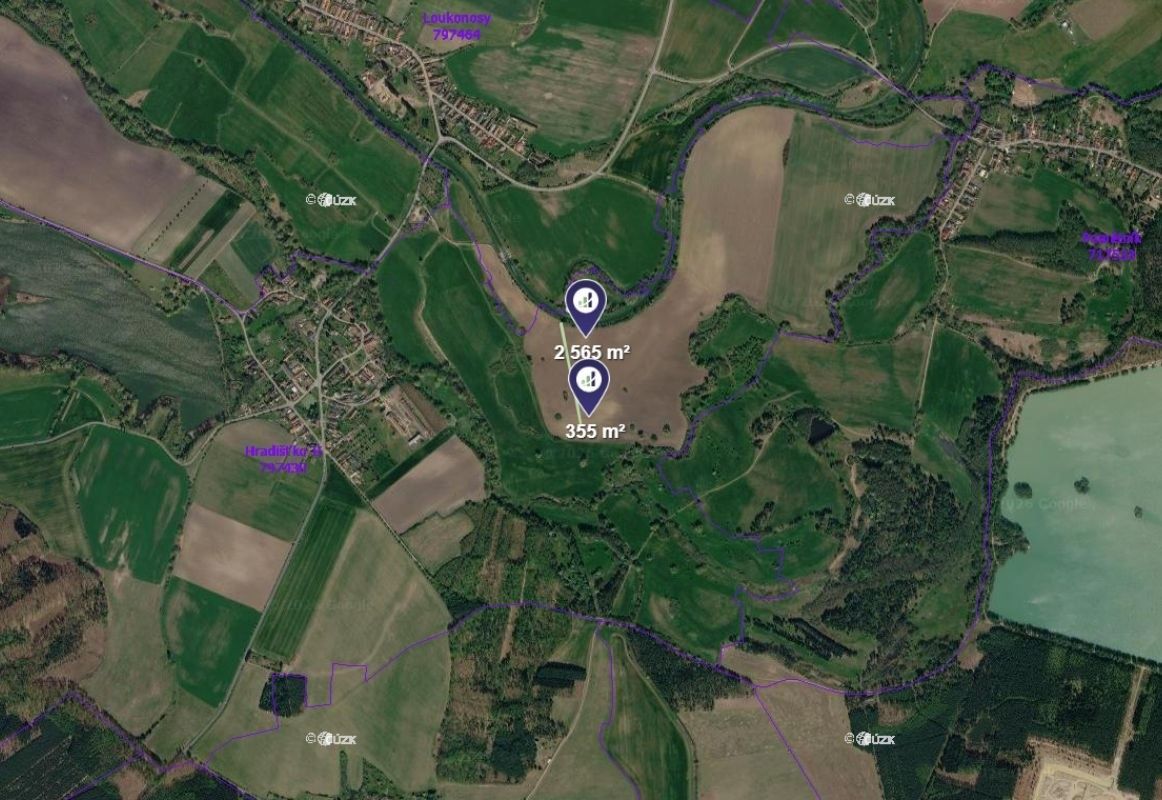 Prodej pozemku 1.886 m² — photo 3