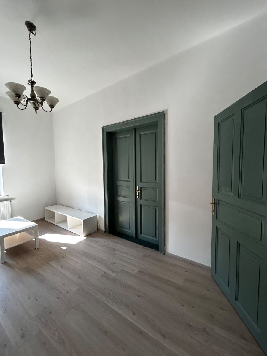 Pronájem bytu 2+1 54 m² — photo 2