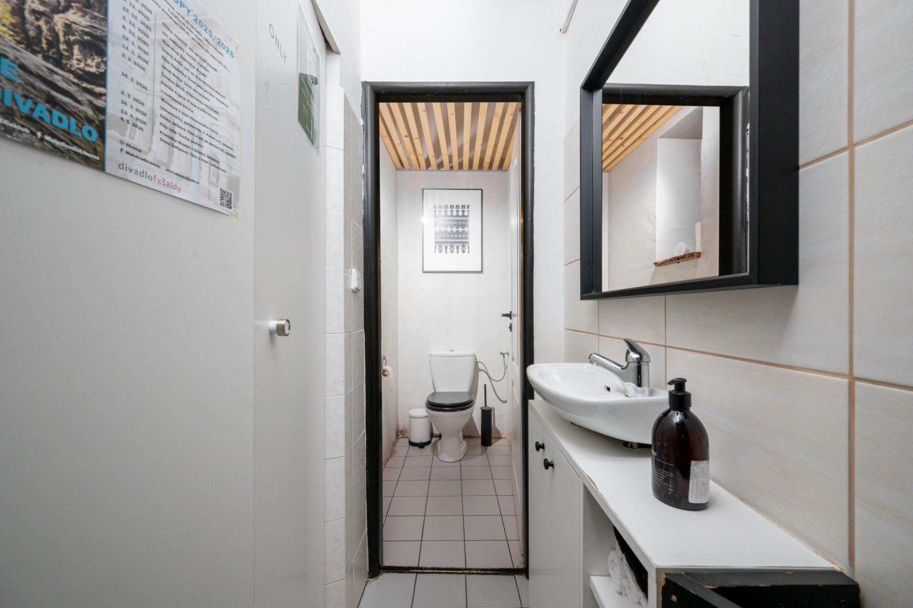 Prodej nebytového prostoru 57 m² — photo 4