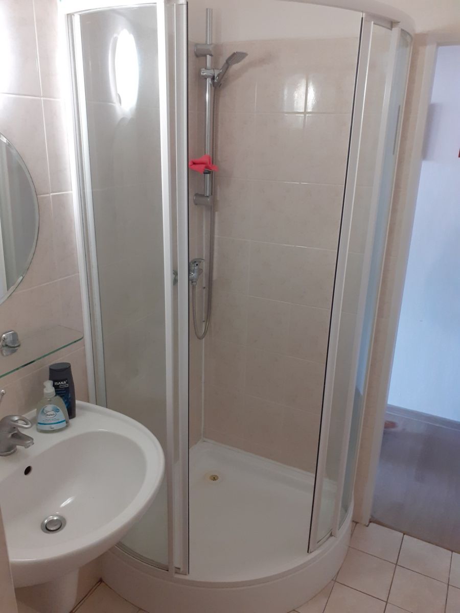 Pronájem bytu 1+kk 27 m² — photo 3