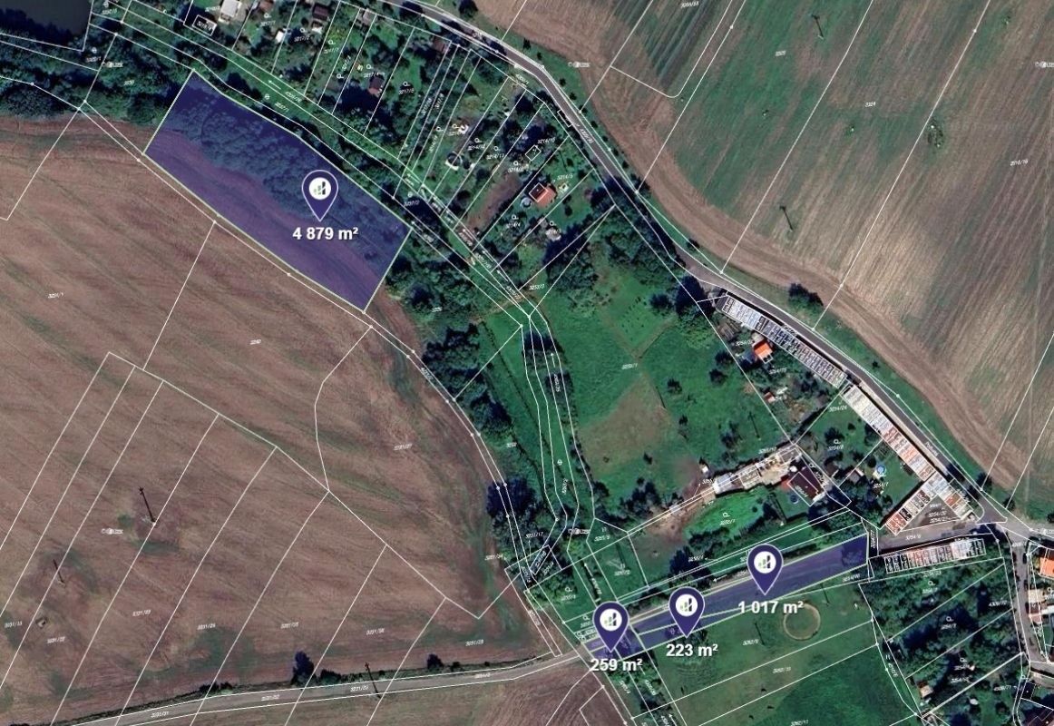 Prodej pozemku 923 m²