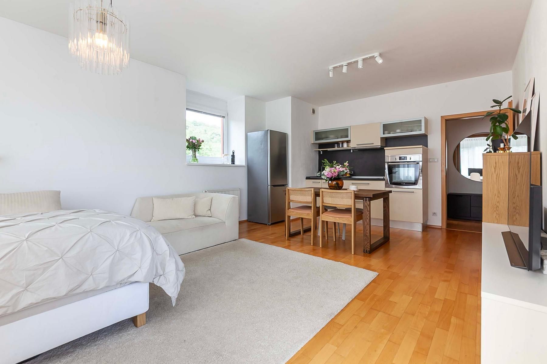 Prodej bytu 2+kk 68 m² — photo 3