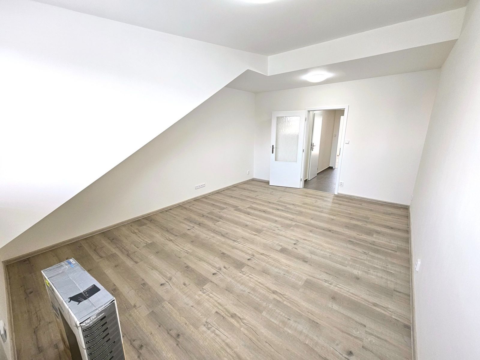 Pronájem bytu 1+1 38 m² — photo 5