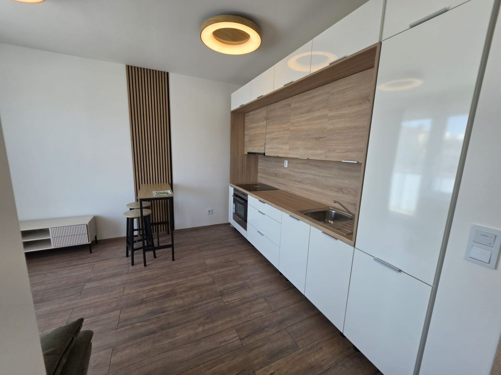 Pronájem bytu 1+kk 32 m² — photo 4