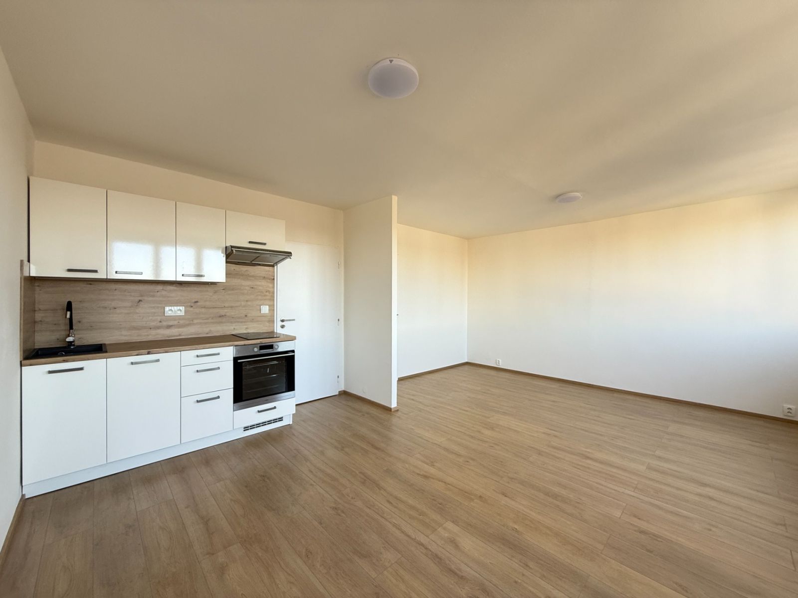 Pronájem bytu 1+kk 40 m²