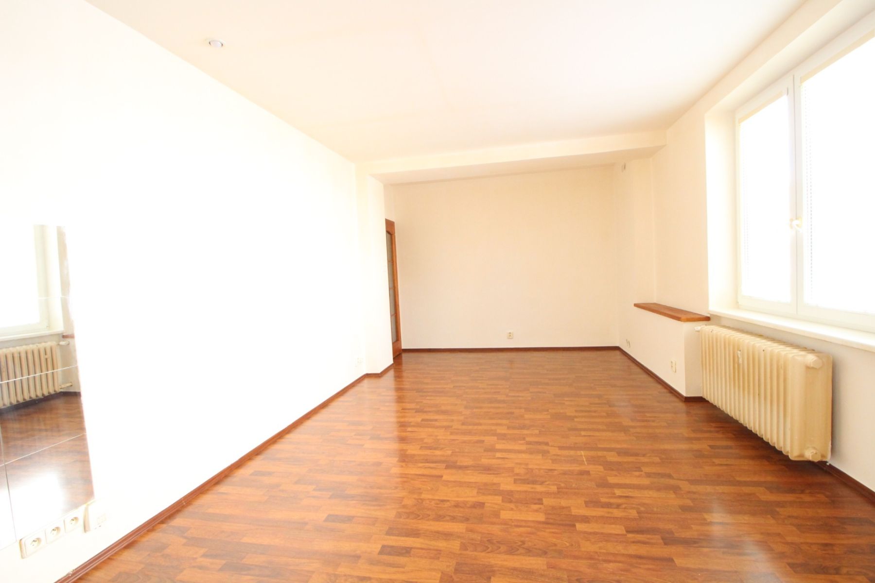 Pronájem bytu 2+1 53 m² — photo 2