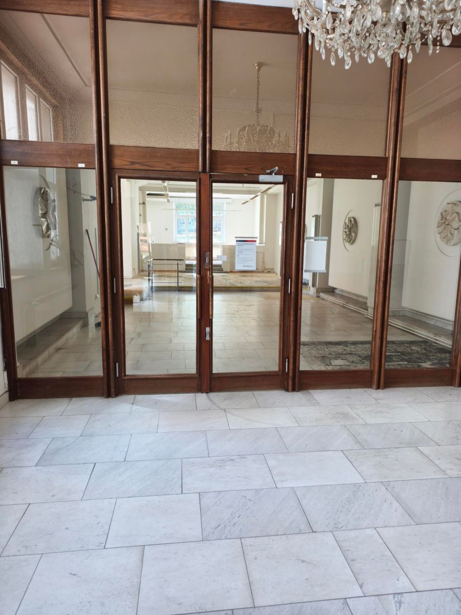 Pronájem nebytového prostoru 187 m² — photo 2