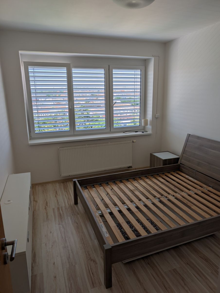 Pronájem bytu 2+kk 62 m² — photo 3