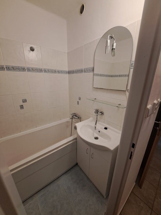Pronájem bytu 2+1 52 m² — photo 4