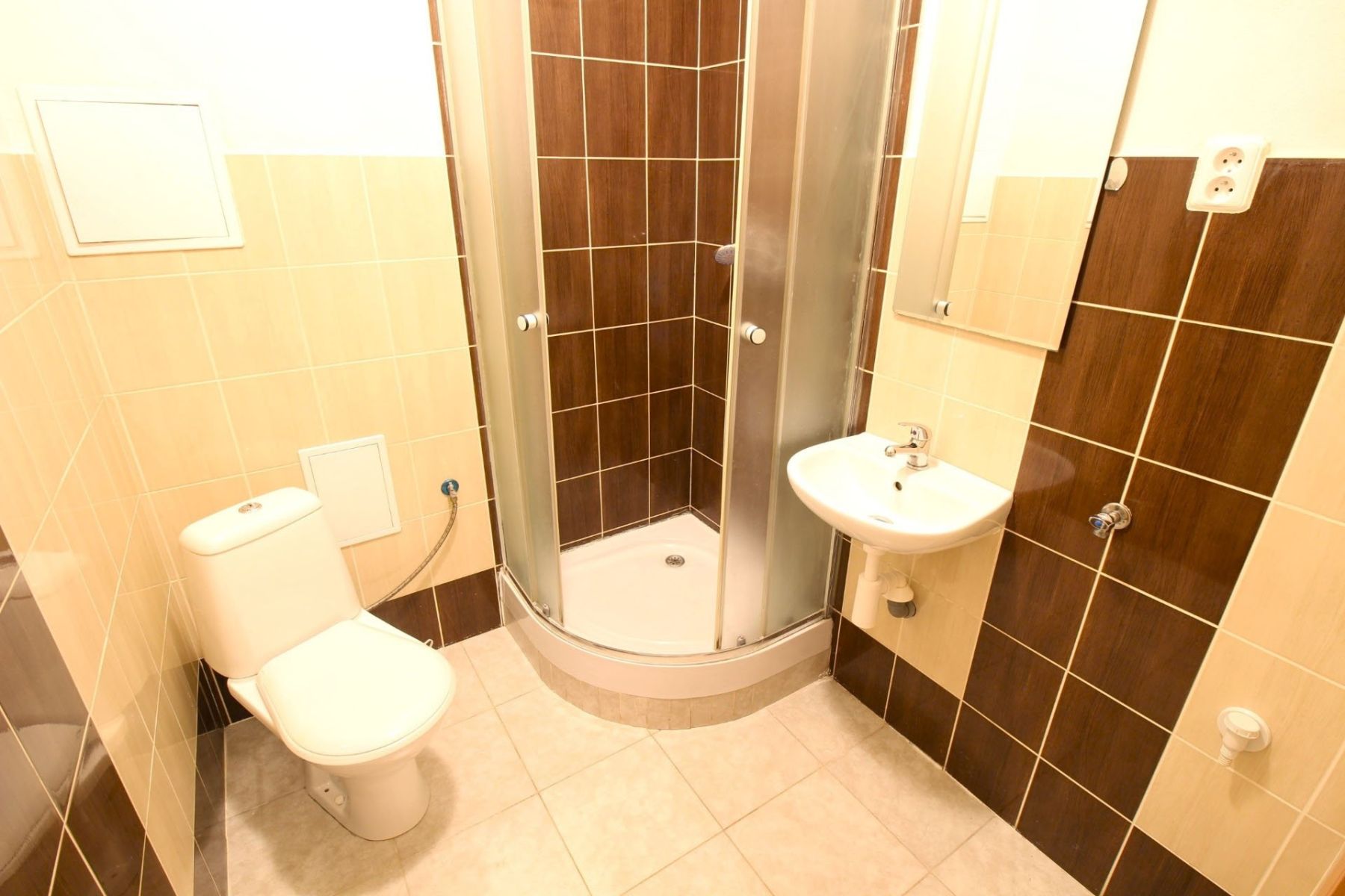 Pronájem bytu 2+kk 41 m² — photo 2