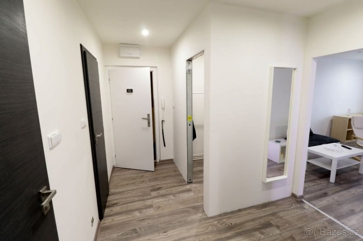 Pronájem bytu 3+1 65 m² — photo 3