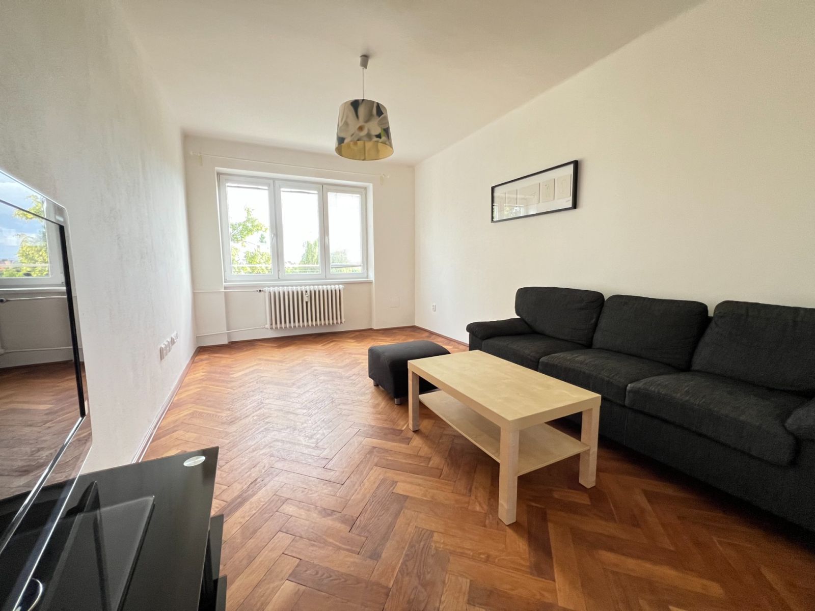 Pronájem bytu 2+1 51 m² — photo 2