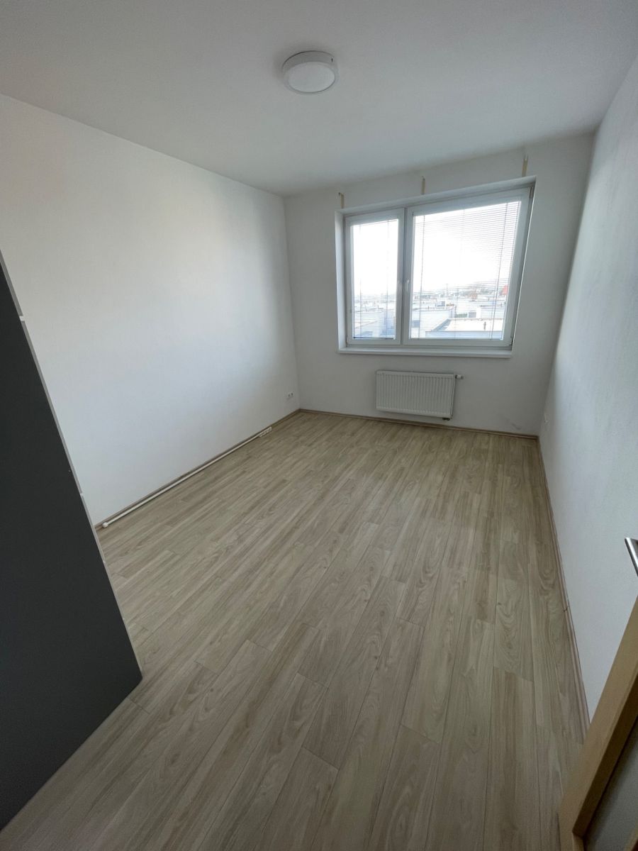 Pronájem bytu 2+kk 51 m² — photo 4