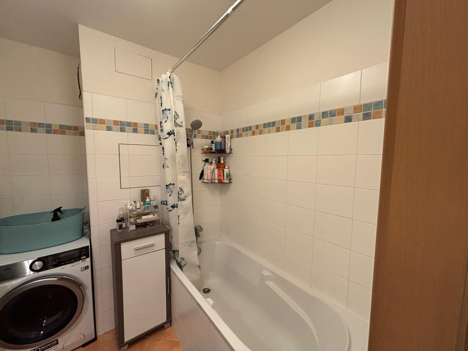 Pronájem bytu 2+kk 58 m² — photo 2