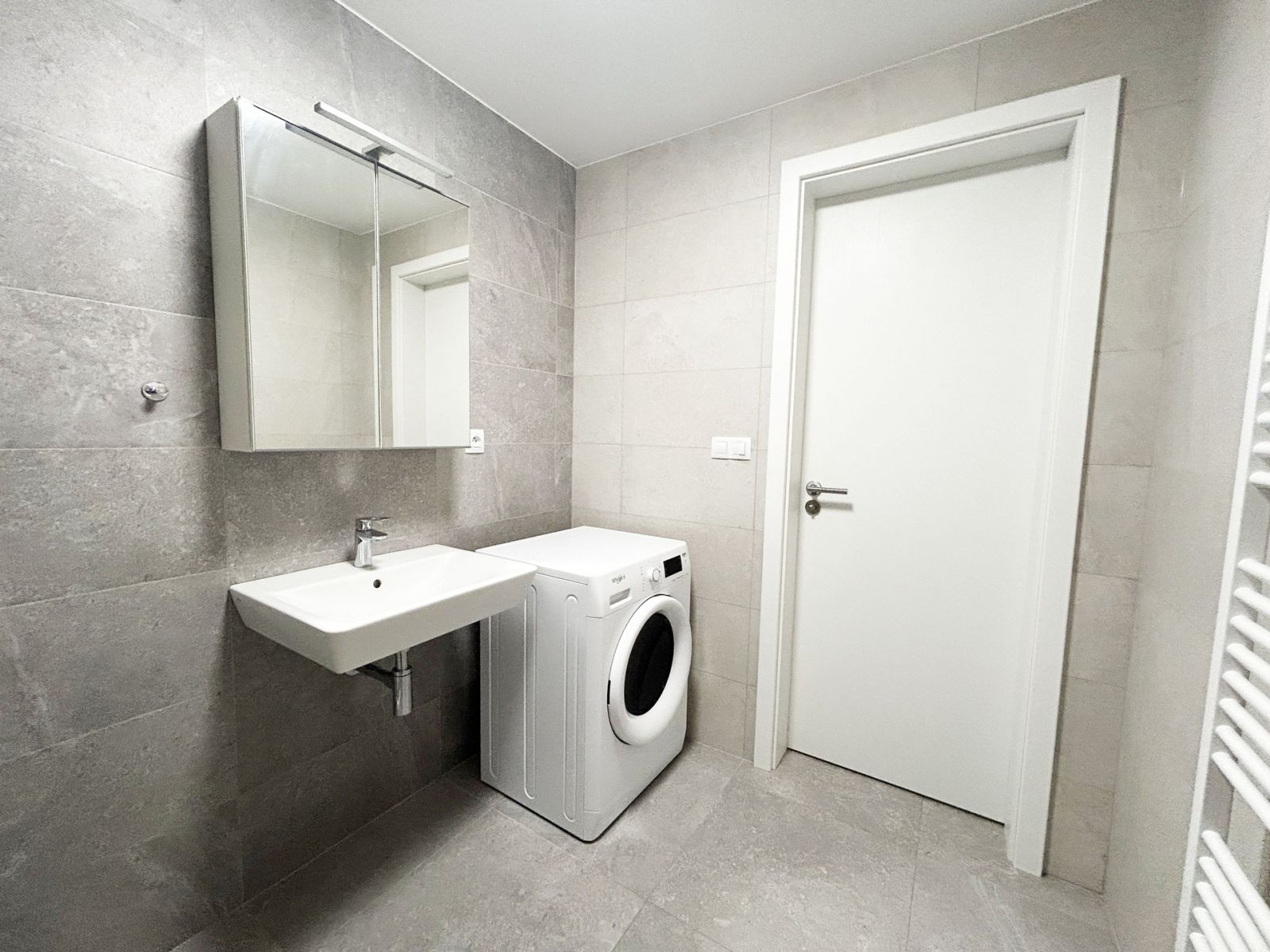 Pronájem bytu 2+kk 48 m² — photo 2